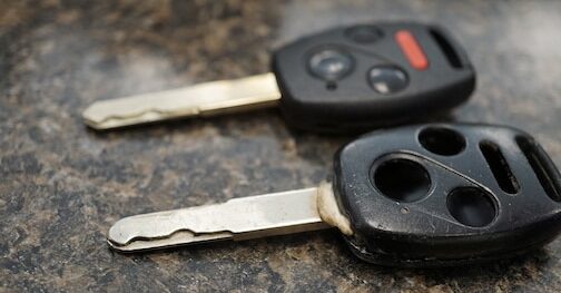 We can replace the broken shell on a remote head key We can replace the broken shell on a remote head key