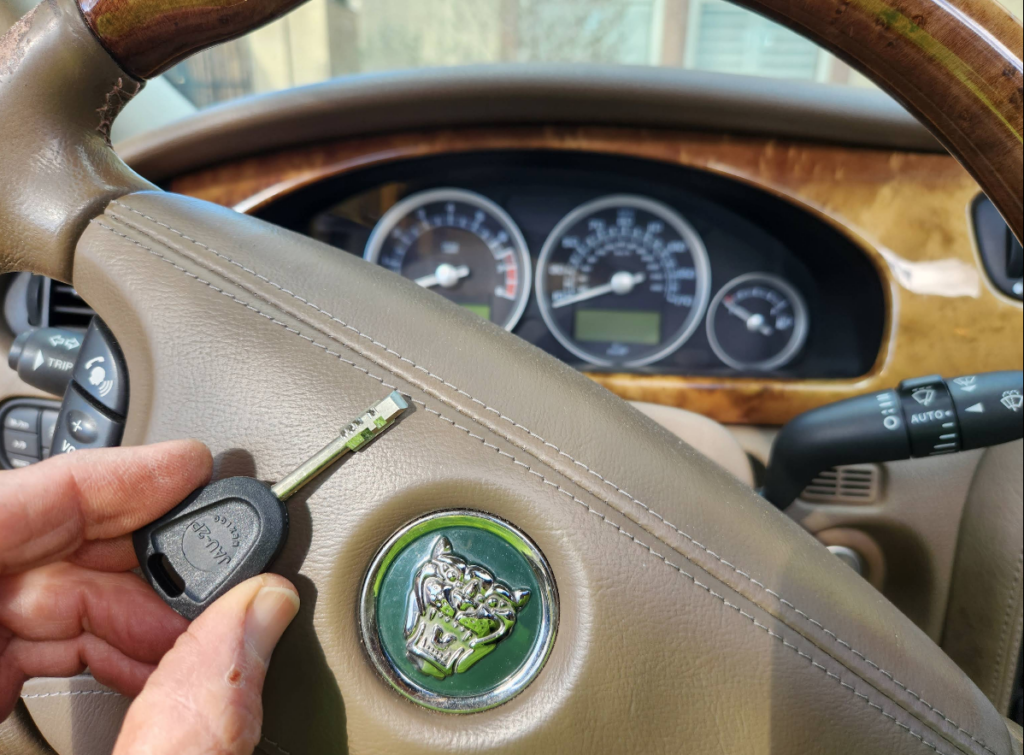 We cut a new Tibbe key for Jaguar.